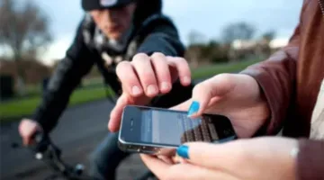 اليوم.. محاكمة عاطل بتهمة سرقة موظفة بالإكراه في منطقة الظاهر بالقاهرة