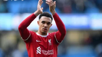 جماهير ليفربول تطالب باستبعاد أرنولد حتى نهاية الموسم بسبب الأداء المخيب للآمال
