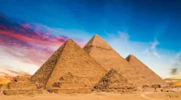 خبير آثار: حقيقة أعمدة تحت هرم خفرع وكشف أسرار جديدة عن الحضارة المصرية القديمة