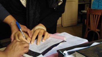 معاش ربات المنازل.. شروط التقديم وطرق الحصول على دعم مادي مخصص للزوجات غير العاملات