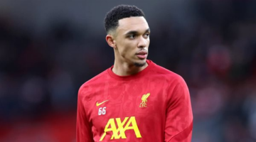 جماهير ليفربول تفتح النار على أرنولد بعد الأداء الأخير (صور)